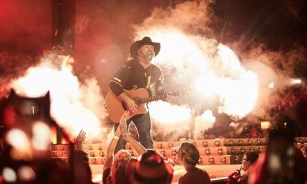 GARTH BROOKS Standing Outside the Fire 🔥<span style="color:#000000"> Inspires you to see life in a different way</span>